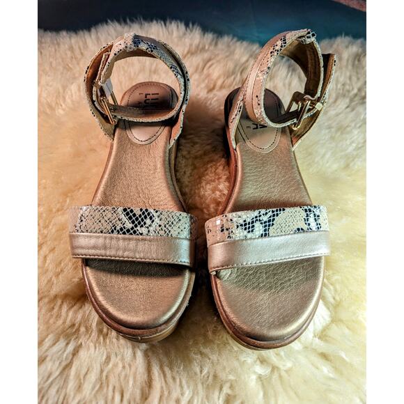 Lucca Lane Karel Cork Platform Sandals - Sz 8 - EUC - Picture 1 of 3